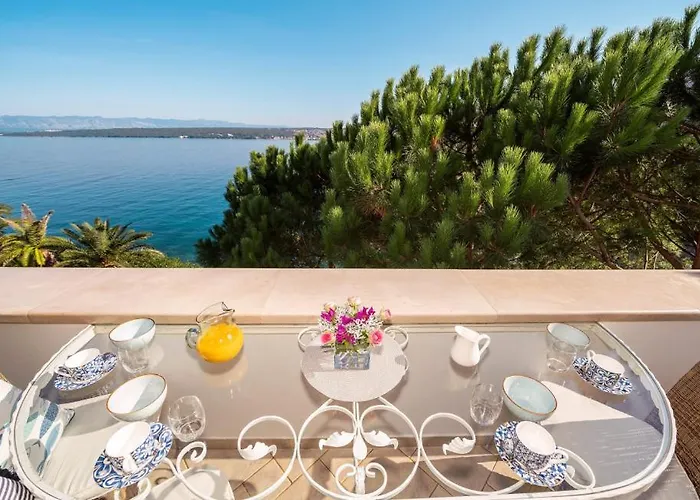 Palace Clara 4 Island Of Krk By Vi *