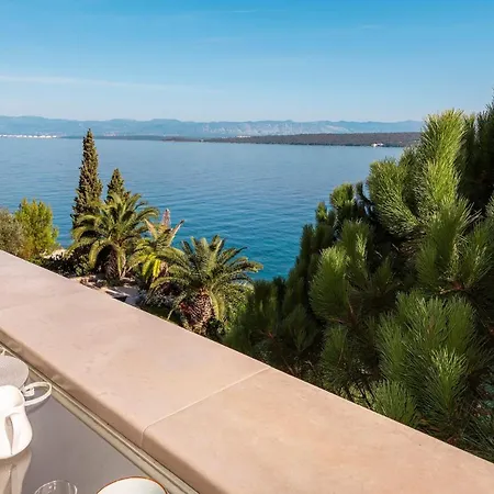 Palace Clara 4 Island Of Krk By Vi *